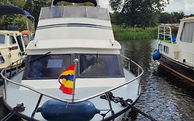 Amsterdam Boat & Breakfast